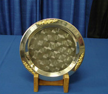 15`` Round Tray (Gold Trim)