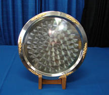 20`` Round Tray (Gold Trim)